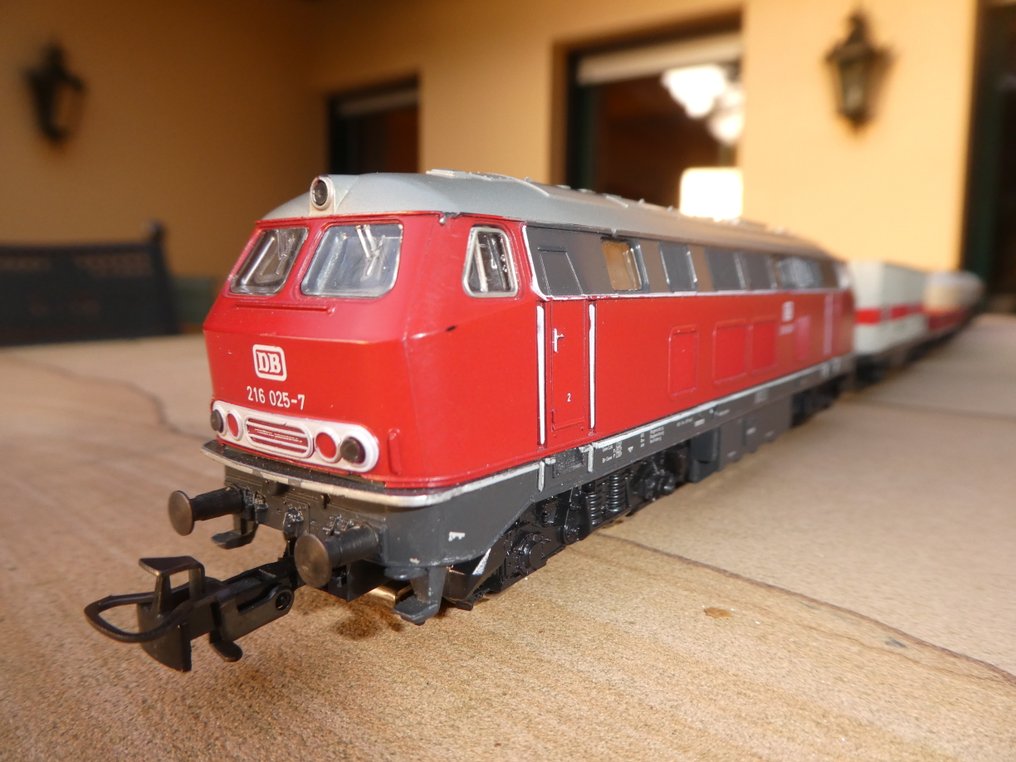 Märklin H0 - 3075/4473/46450/4661/4662/4664 - Set de trenes (6) - Tren de carga, locomotora diésel BR 216 con 5 vagones de carga - DB #2.1