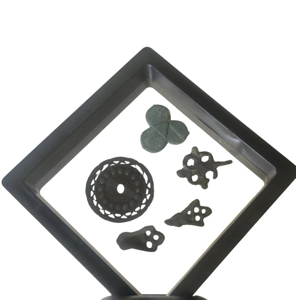 中世紀前期 青銅色 珠寶貼花 - 一套四个中世纪坐骑  (沒有保留價) #1.0