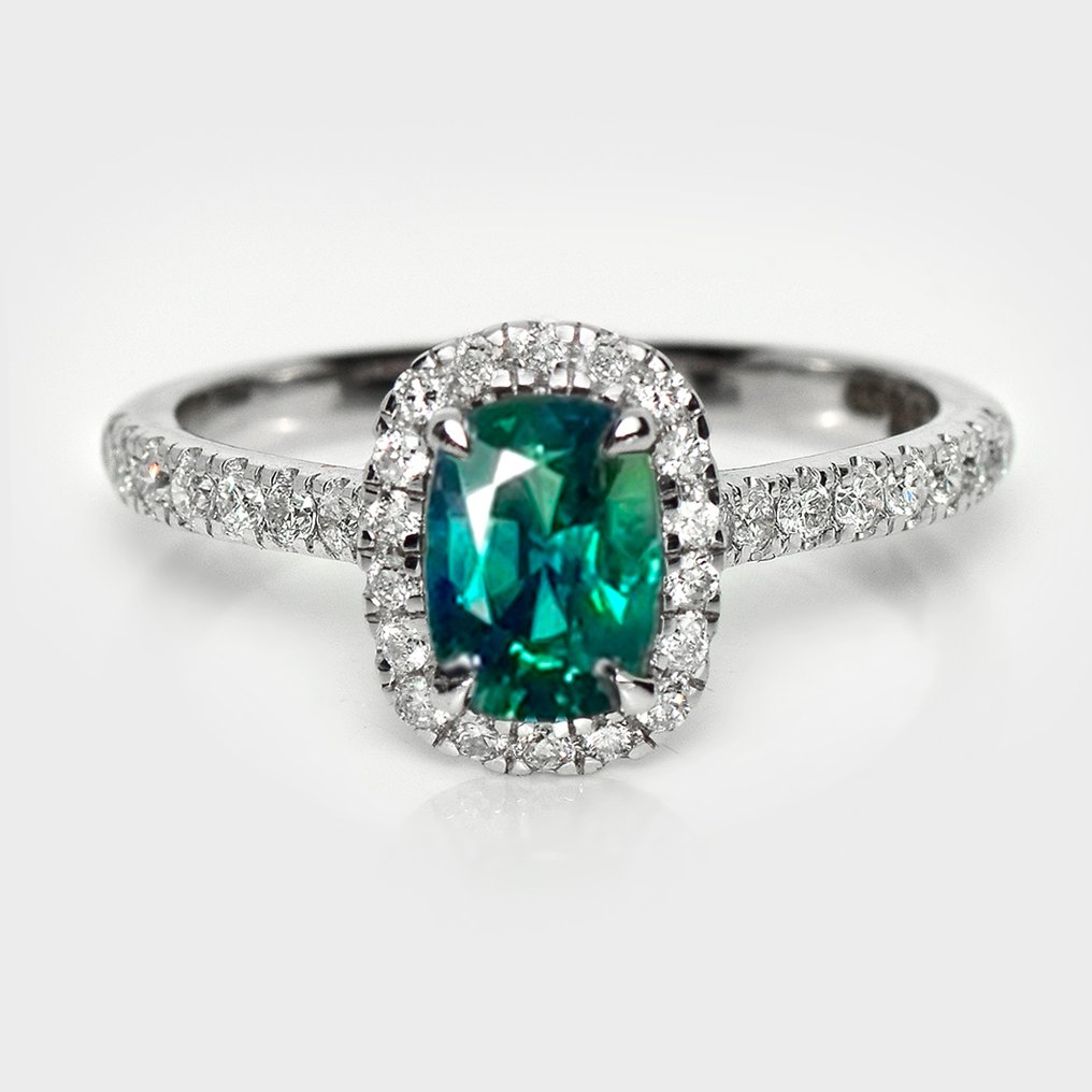 Fără preț de rezervă - Inel - 14 ct. Aur alb, HRD 1.36 ct Albastru intens verzui - 1.76ct. tw. Safir - Diamant #1.0