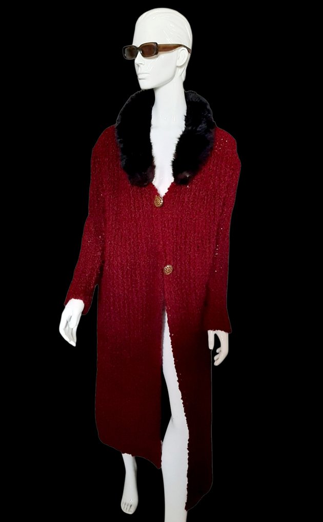 Artisan Furrier - Pelzmantel #1.0