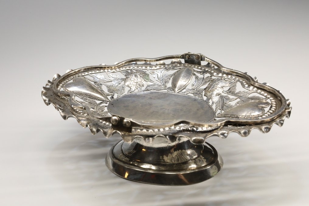 Sweetmeat dish - Chinese import silver - candy box #1.0