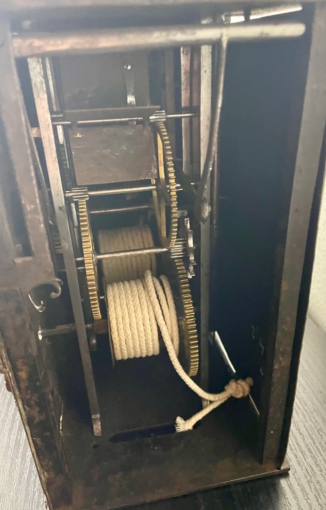 Comtoise clock -   Iron, Brass, Enamel - 1750-1800 #3.2