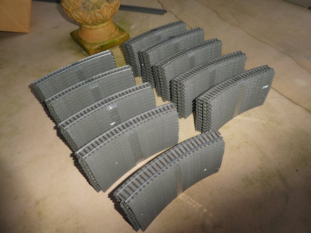 Märklin H0轨 - 24130 - 模型火车车轨 (120) - C轨，120x弯曲轨道 1/1 R1 #1.0