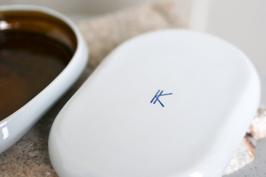 Ignorance is Bliss - Agne Kucerenkaite - Serving plate (2) - Porcelain #4.3