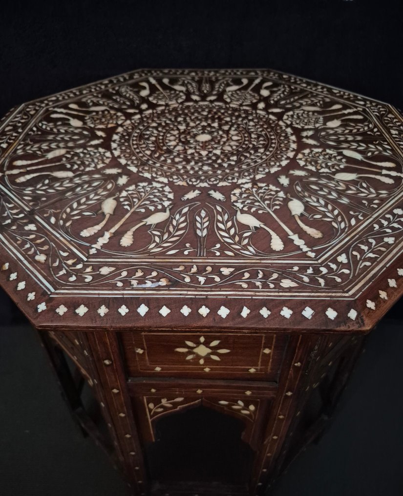 Tavolo pieghevole ottagonale in osso intarsiato - Osso, Legno - India - Inizio XX secolo #4.3