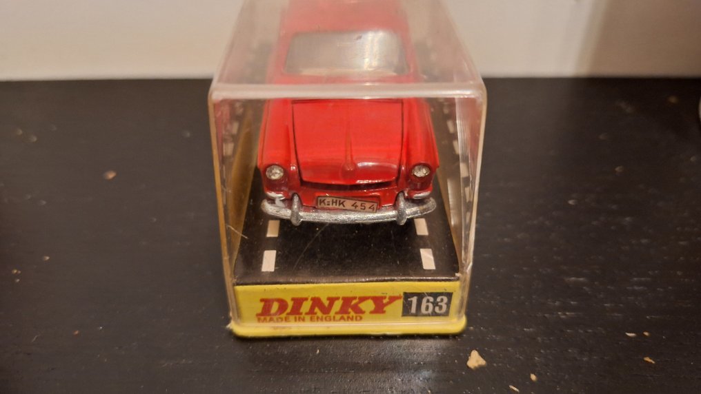 Dinky Toys 1:43 - Modellbil - Volkswagen 1600 TL Fastback, Cased #2.1
