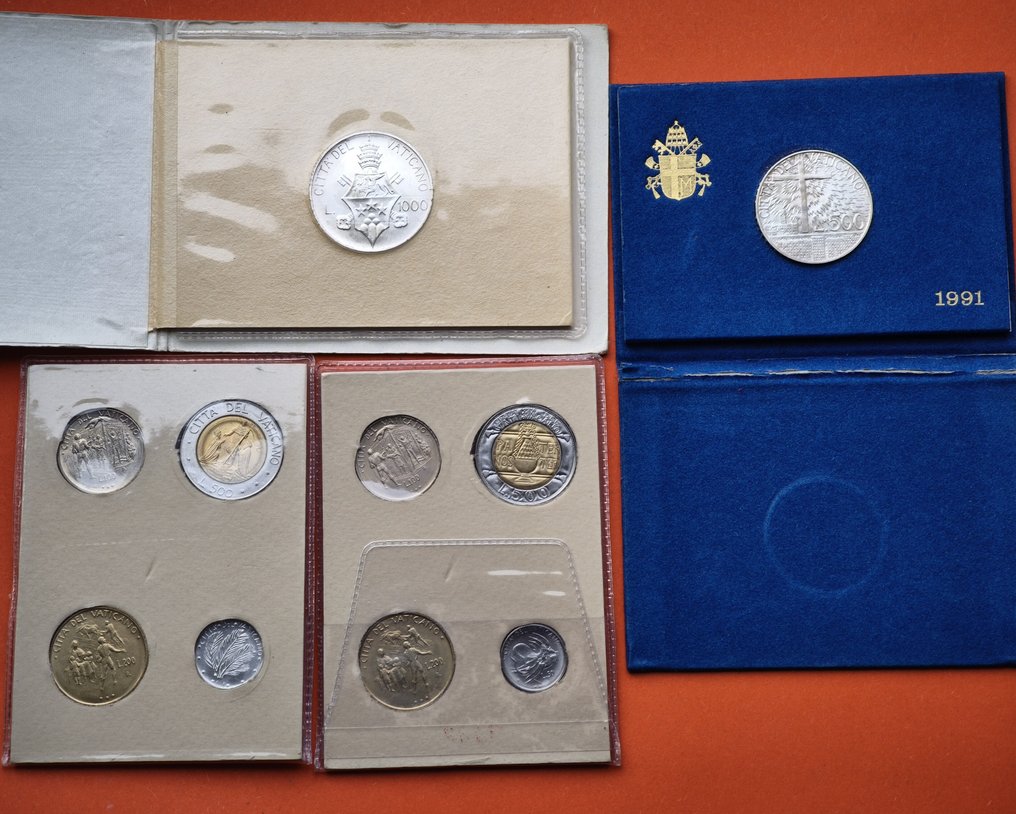 Βατικάνο. Lot of 10 coins - included 2 Silver  (χωρίς τιμή ασφαλείας) #1.0