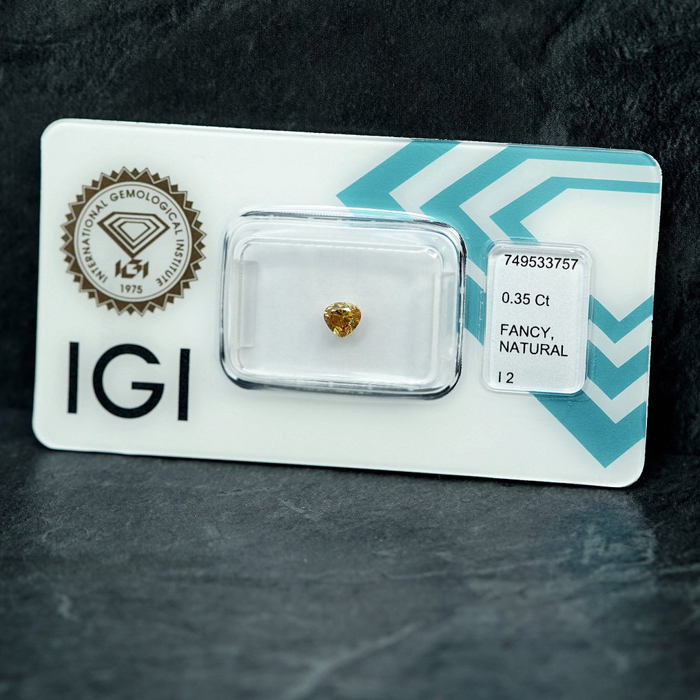 沒有保留價 - 1 pcs 鑽石  (天然彩色)  - 0.35 ct - 梨形 - Fancy intense 黃色 - I2 - 國際寶石學院（International Gemological Institute (IGI)） #4.3