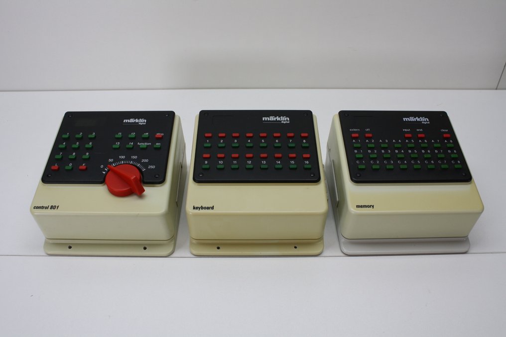 Märklin H0 - 6036 - 6040 - 6043 - Cyfrowa jednostka sterująca (3) - Märklin 6036 Control F + 6040 Keyboard + 6043 Memory #1.0