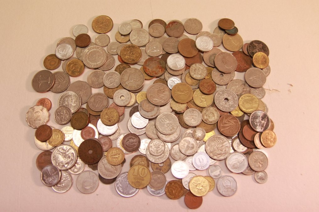 请提供具体的描述内容，以便我进行翻译。, 德國. Worldwide coin collection of 4.3 kg.  (沒有保留價) #4.3