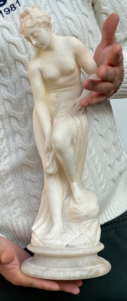 dal modello di Christophe-Gabriel Allegrain (1710-1795) - Άγαλμα, Baigneuse - 45 cm - Μάρμαρο Carrara #2.1