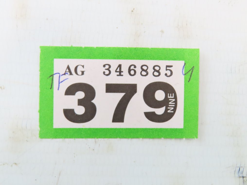 Pola H0 - 82/183/193 - Modeltog bygninger (2) - Byhuset med 2 butikker og spillehal 'Pin-Ball', begge udstyret med belysning. #1.0