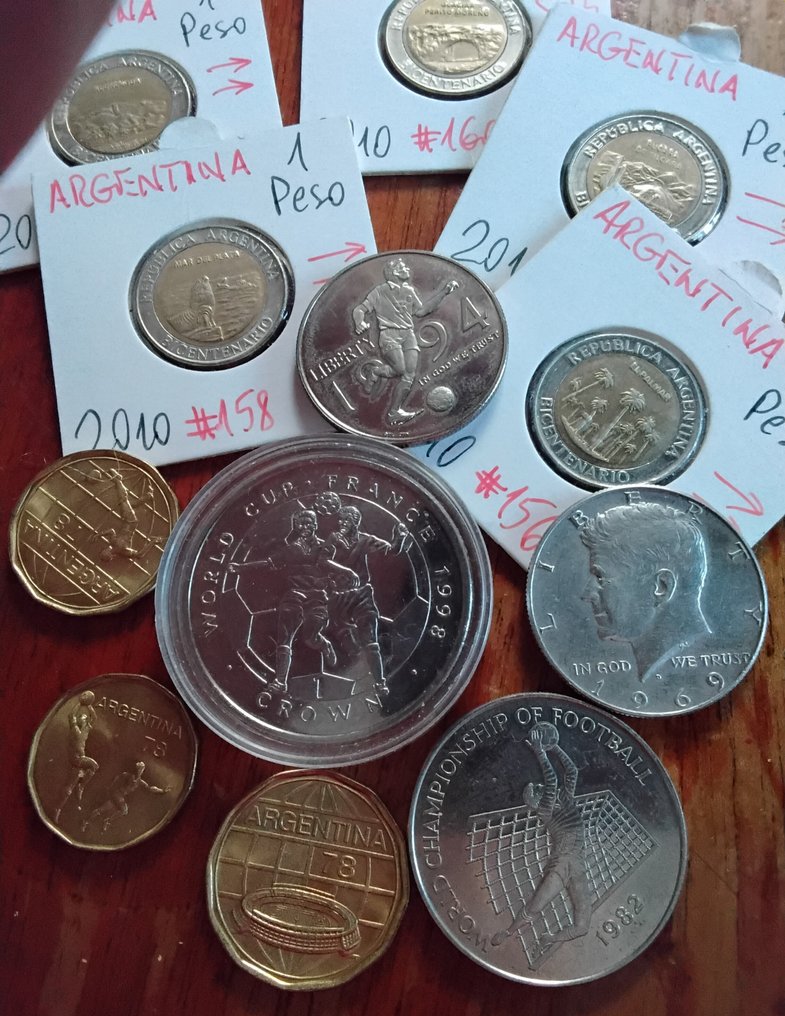 World. Lot of 13 coins  (No reserve price) #1.0