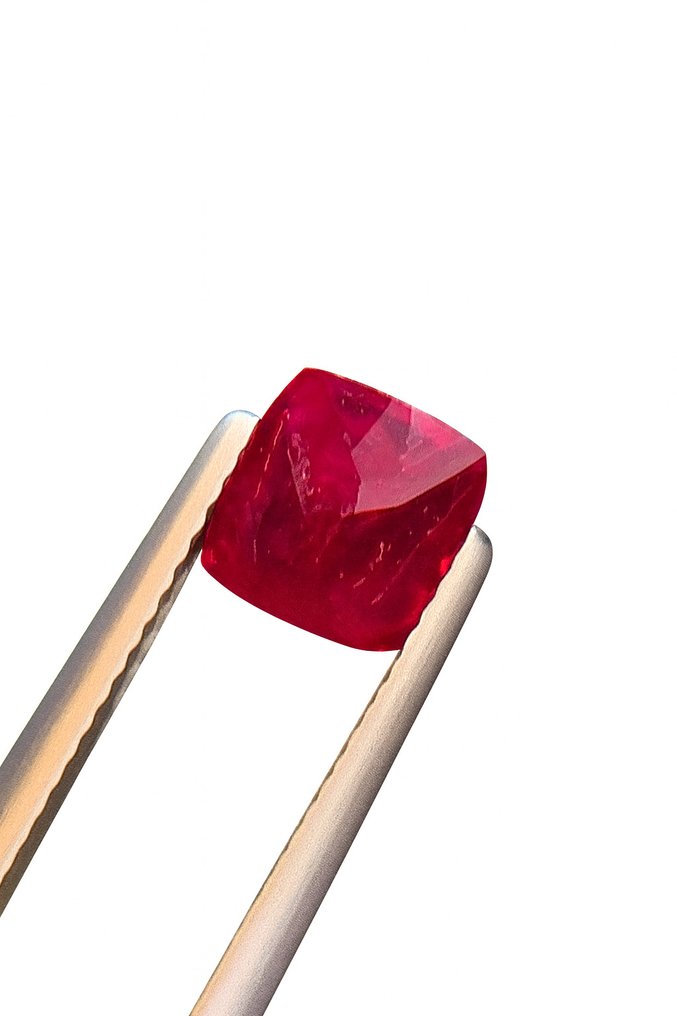No reserve price - 1 pcs  Red Ruby  - 1.35 ct - Gem research Swiss Lab (GRS) - Vivid Red Pigeon’s Blood #3.2