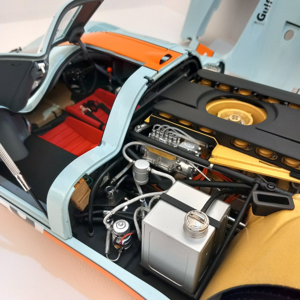 IXO 1:8 - Model sports car - PORSCHE 917k #3.2