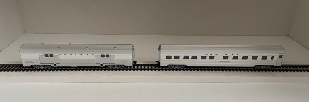 Märklin H0 - Uit Set 29848 . - Model train (2) - STREAMLINER, Baggage / Sleeper. 2002. - Santa Fe #1.0