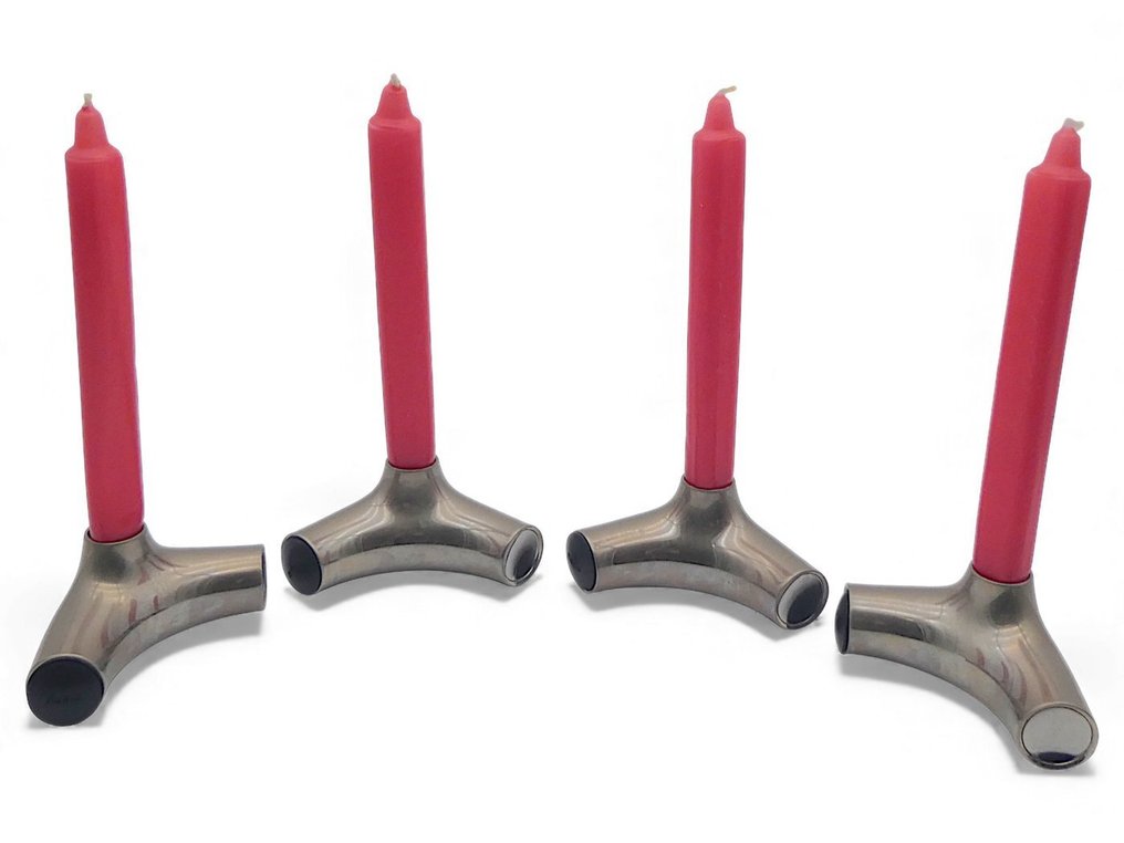 Menu - Candeliere - 4x Portacandele di Design con 4x Candele Incluse - Designed by Louise Christ - RARE OUT OF STOCK (8) - Alluminio, Metallo #1.0