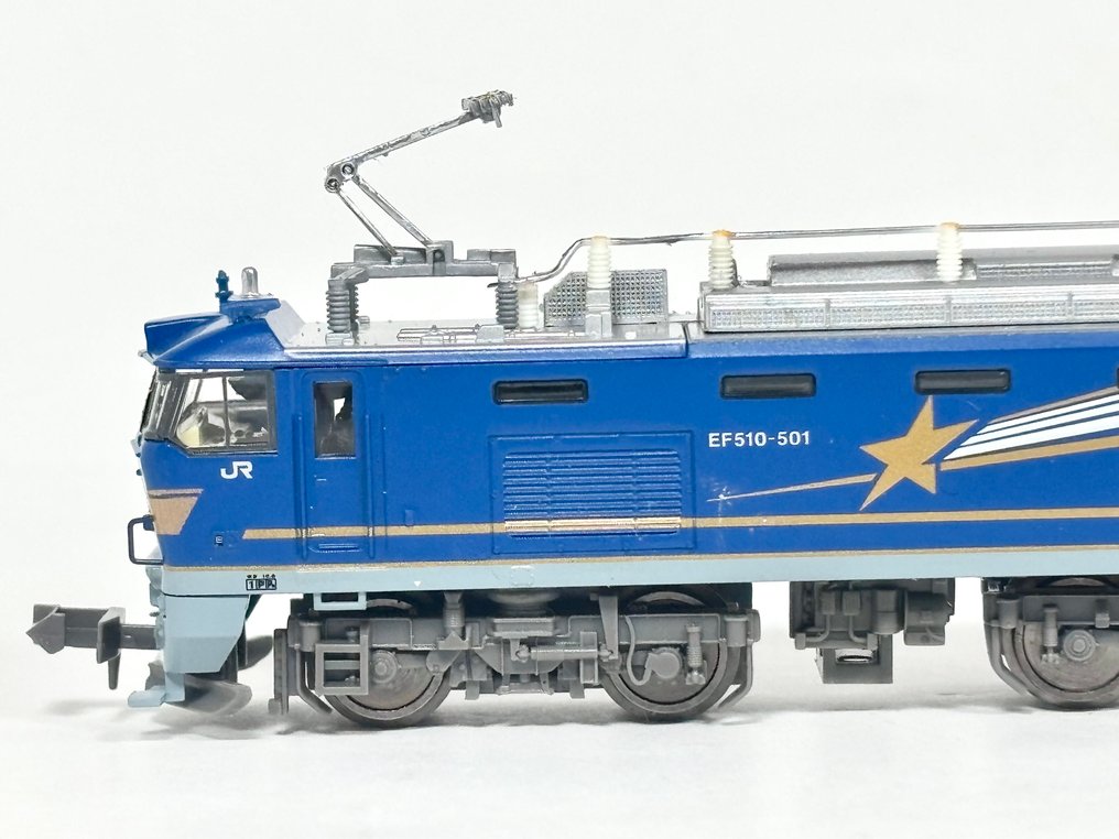 MICROACE N - A1162 - Modelltåg (1) - EF510-501 – Tabata Depot / Blue Train Locomotive (driven) - JR #3.2