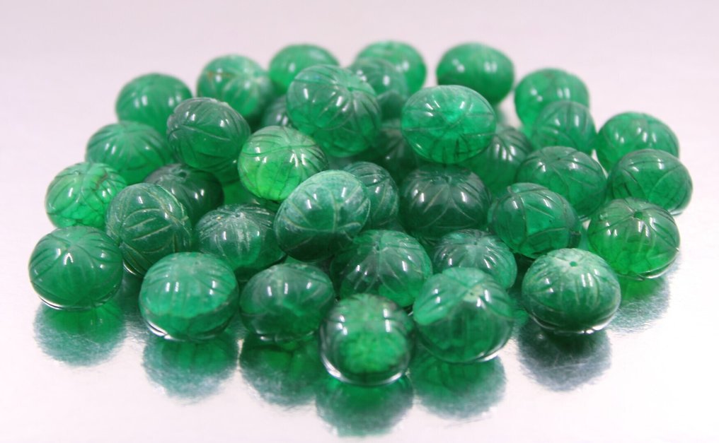 39 nagy smaragd, valóban gyönyörű kézzel faragott gyöngyök - 799 karát. Ékszer- 159.8 g #1.0