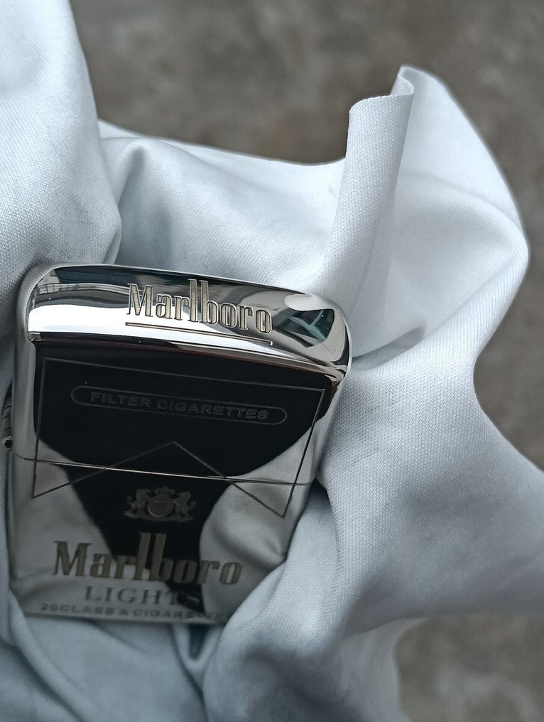 Zippo - 24 - Sem preço de reserva - Isqueiro - Aço (aço inoxidável) #2.1