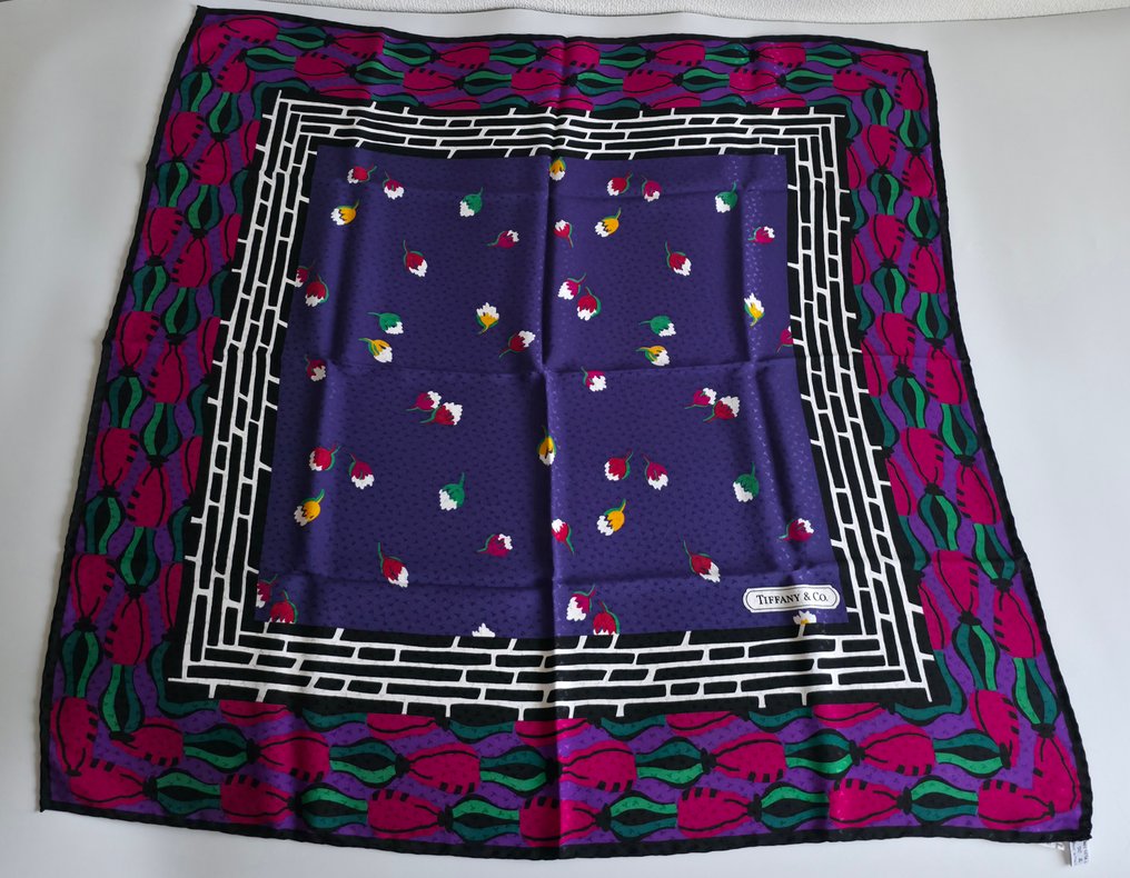 Tiffany & Co. - Fular #1.0