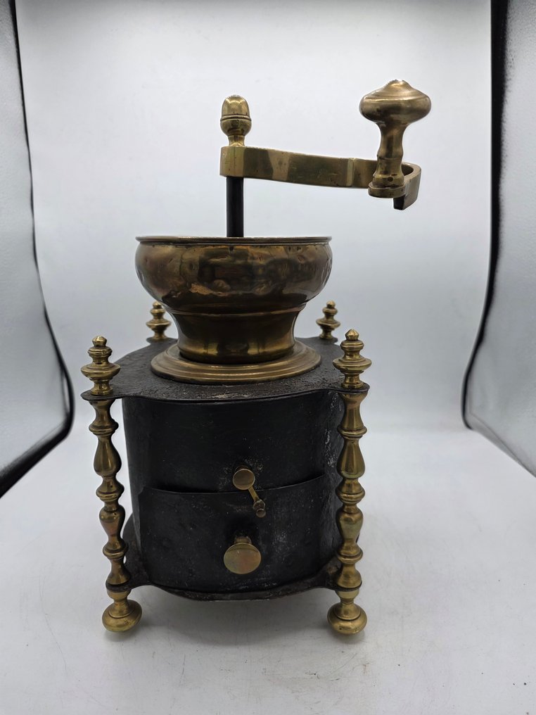 Moulin à café - tôle #1.0