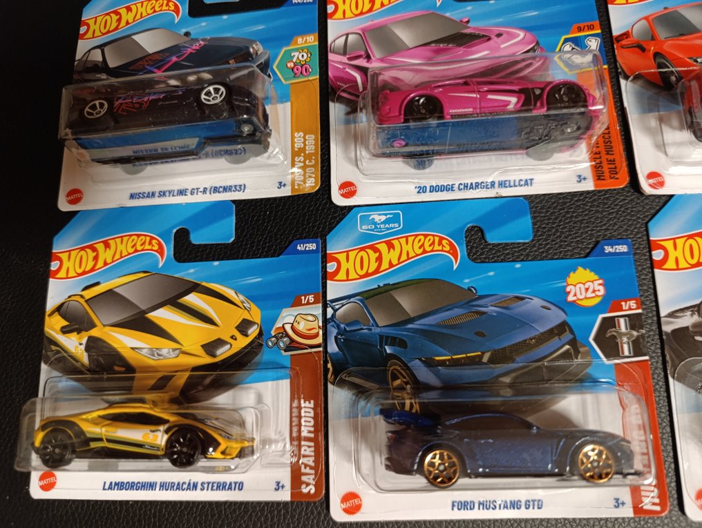 Hot Wheels 1:64 - Modell racerbil (16) - Hot Wheels assorted models #4.3