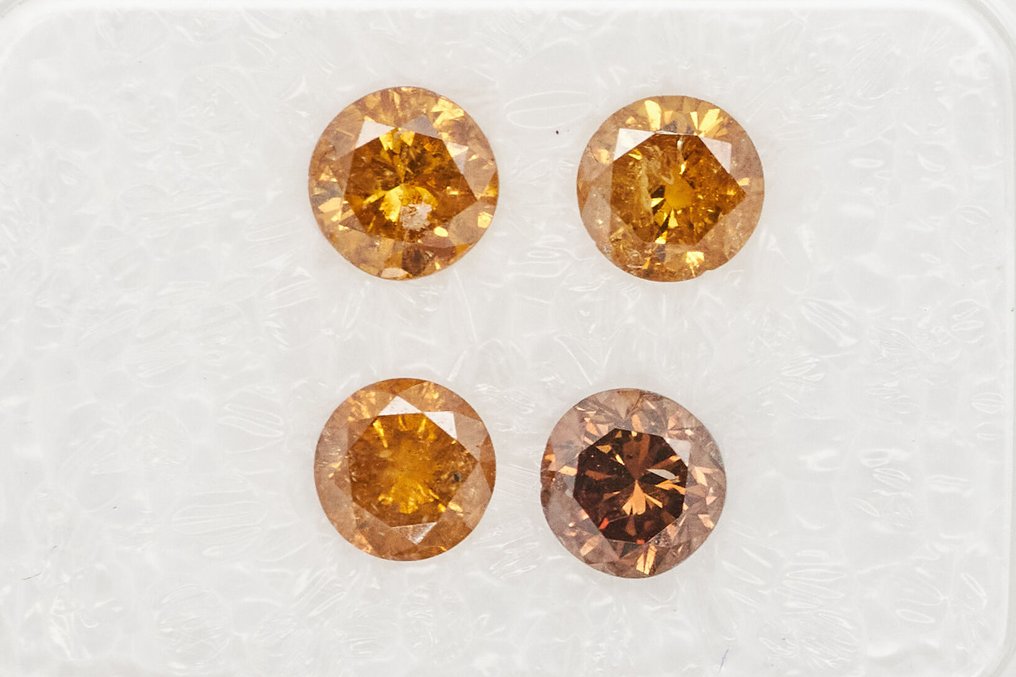 没有保留价 - 4 pcs 钻石  (经彩色处理)  - 1.11 ct - 圆形 - I1 内含一级, I2 内含二级, I3 - 安特卫普宝石报告（GRA） #1.0