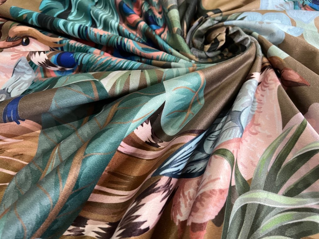 华丽天鹅绒,带有孔雀图案,背景为金色 - 室內裝潢織物 - 2.5 m - 2.8 m #4.3