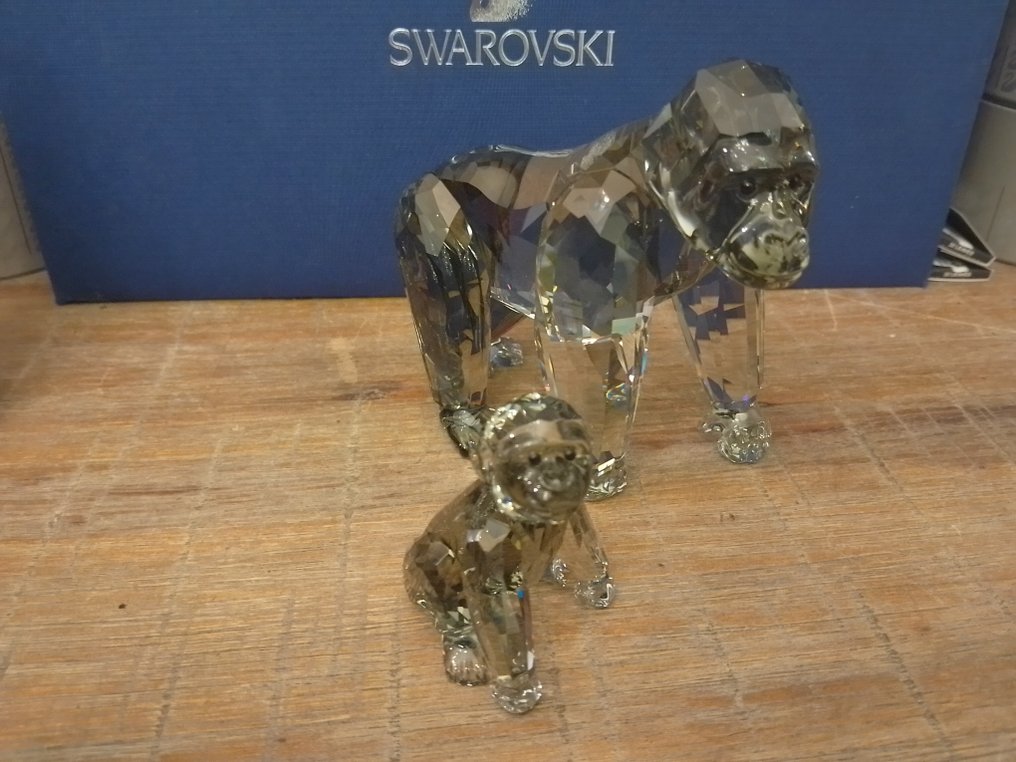 Swarovski - Figurine - SCS - Annual Edition 2009 - Gorillas - 952504 - Box + Certificate - Crystal #1.0