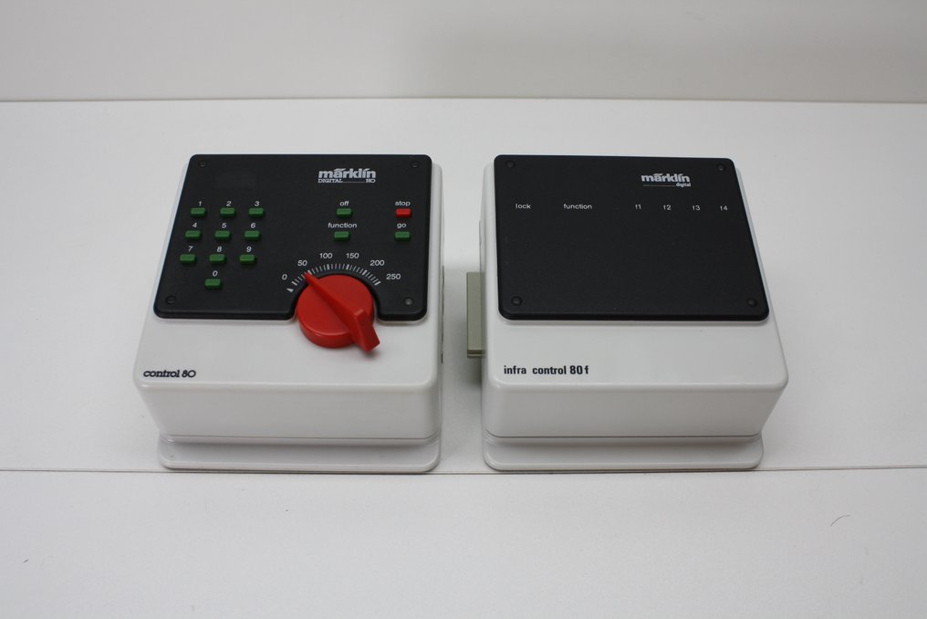 Märklin H0 - 6070  - 6035 - Digital control unit (2) - Märklin 6070 Infra Control 80f + Märklin 6035 Control 80 #1.0