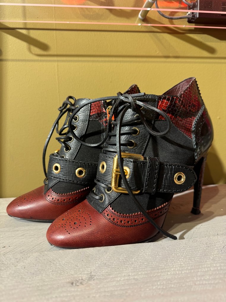 Burberry - Heeled shoes - Size: EU 38 #1.0