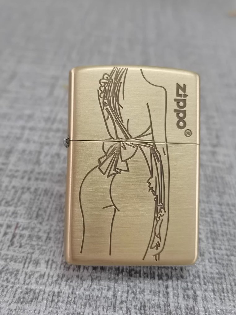 Zippo - Sexy Zippo. - Sem preço de reserva - Isqueiro - Latão #1.0