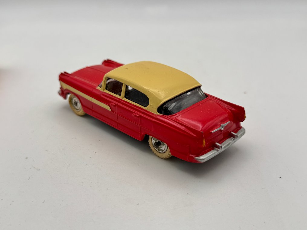 Dinky Toys - Model car - 174 Hudson Hornet Sedan With Windows, Boxed - No Reserve Price #2.1
