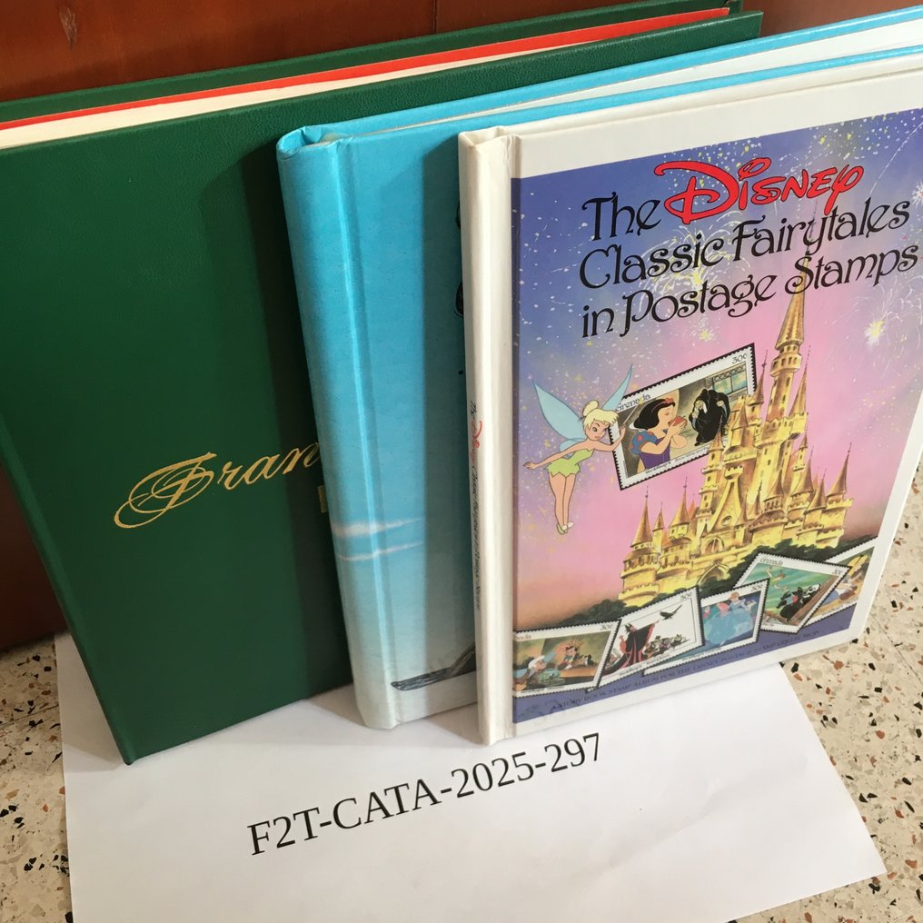 世界  - 贝拉收藏各种来自世界各地的新旧邮票，主题包括：迪士尼、Cristoforo。 #1.0