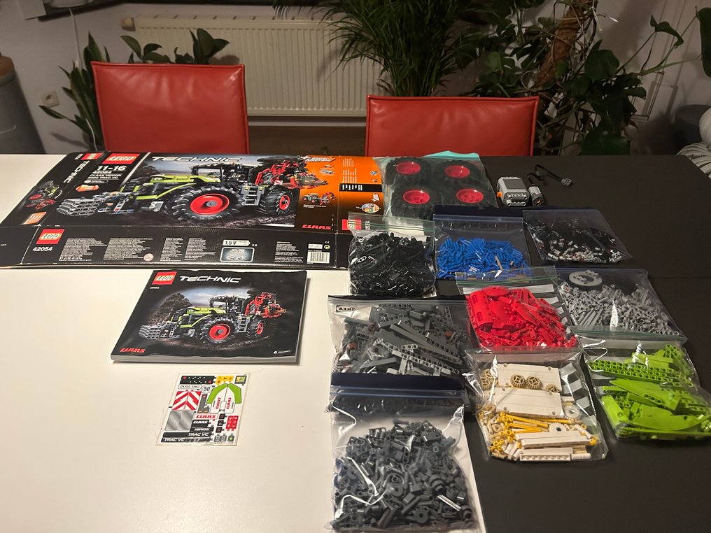 Lego Set - 42054 - Technic - 42054 Claas Xerion 5000 Trac VC #1.0