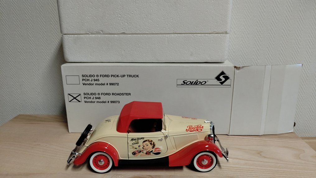 Solido 1:18 - Machetă mașină - FORD ROASTER PESPI COLA #1.0