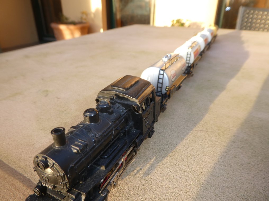 Märklin H0 - 3000/4501/4502 - Set de trenes (6) - Tren de vagones cisterna pequeños, locomotora tender BR 89 con 5 vagones cisterna - DB #2.1