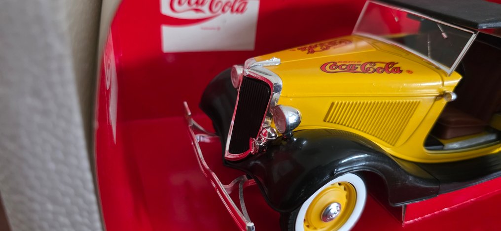 COCA-COLA 1:18 - Αυτοκίνητο μοντελισμού - Ford Roadster #3.2