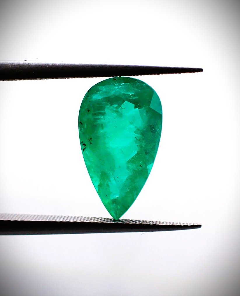 Ingen reservasjonspris Smaragd  - 1.92 ct - Edelstensrapport Antwerpen (GRA) - Papegøyengrønn #1.0