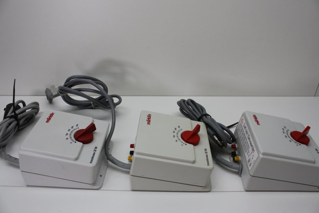 Märklin H0 - 6647 - Unidade de controlo digital (3) - 3x Märklin 6647 Transformador 32 VA #2.1