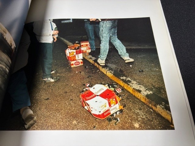 SIGNED; Martin Parr - One Day Trip (VERY RARE, BRILLIANT 7TH BOOK, ONE OF MY TOP 5 PARR TITLES EVER) - 1989 #4.3
