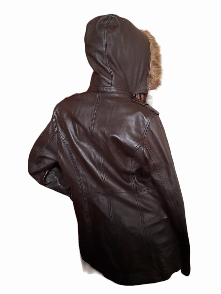 Artisan Furrier - Bunda #1.0