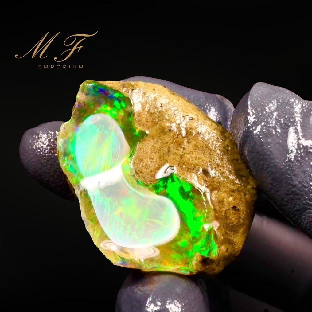 Μουσείο - 82 καράτια - Φάντασμα οπάλ φυσικό κρυσταλλικό AAA+++ - μη επεξεργασμένο Υψηλής ποιότητας κρυστάλλινο opale. - Ύψος: 35 mm - Πλάτος: 30 mm- 16.4 g - (1) #2.1