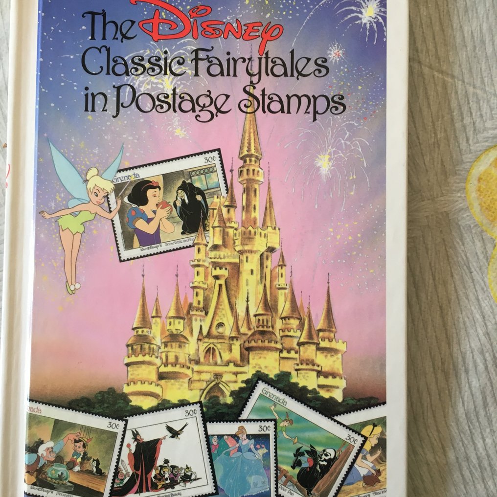 世界  - 贝拉收藏各种来自世界各地的新旧邮票，主题包括：迪士尼、Cristoforo。 #1.0