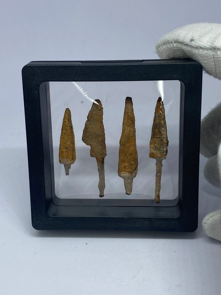 Médiéval Fer (fonte/fer forgé) Tête de flèche (Sans prix de réserve) #2.1