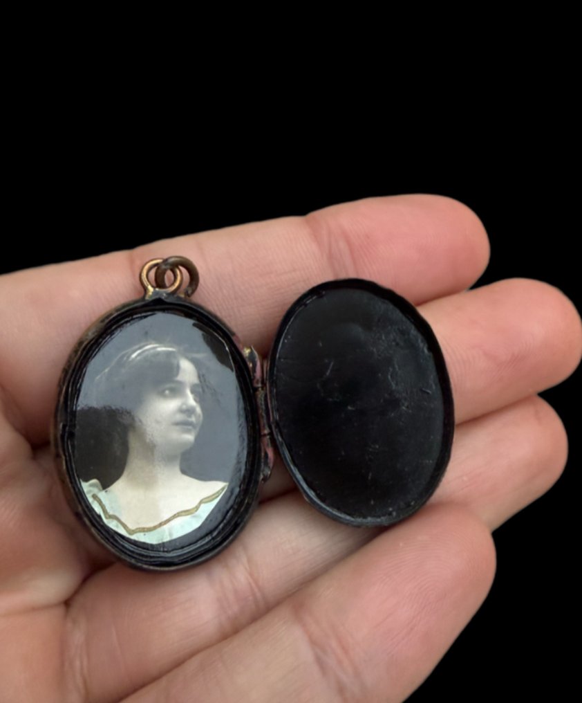 Bronzo, SOUVENIR GOTICO “MEMENTO MORI” in cristallo con finitura esagonale handmade - Ciondolo - GOTICO periodo VITTORIANO #3.2