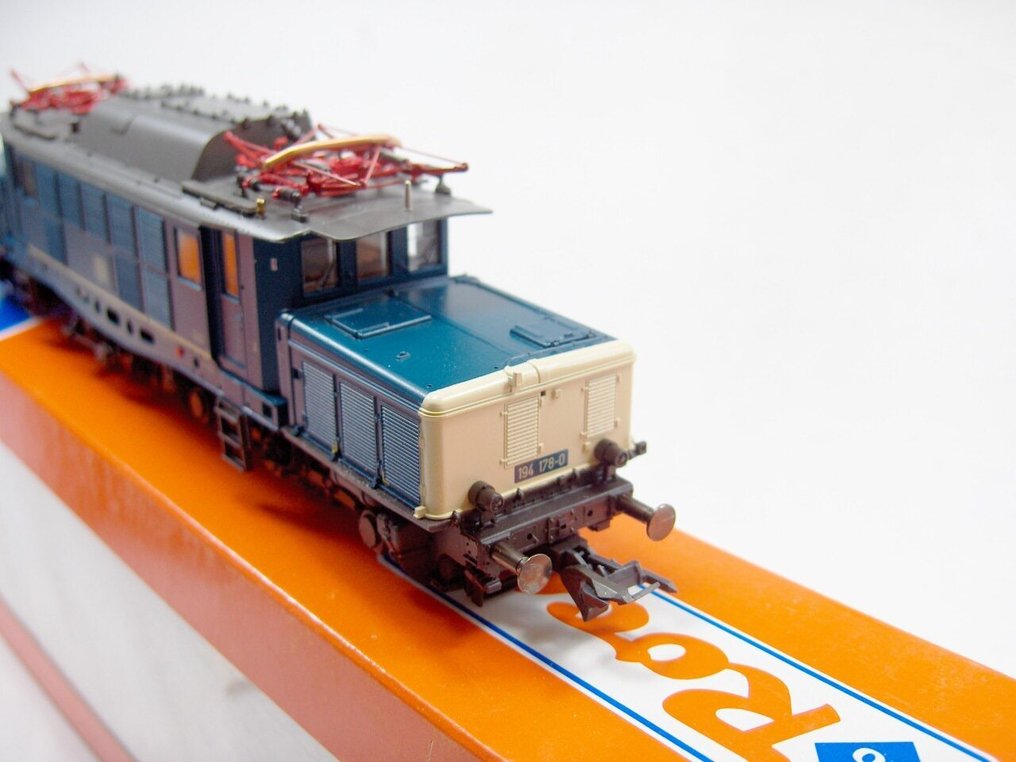 Roco H0 - 43715 - Sähköveturi (1) - Serie 194 - DB #3.2