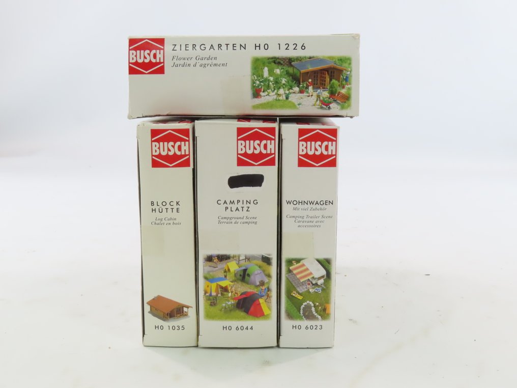 Busch H0 - 1035/1226/6023/6044 - Model train building kits (4) - Four building sets of holiday houses, camping site, and caravan. #3.2
