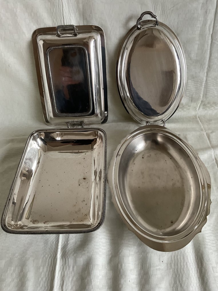 Alpha - Harrison Brothers & Howson (HB&H) – Sheffield - Piatto da portata (2) - Harrison Brothers & Howson (HB&H) – Verzilverd – Alpha Plate – Set di 4 ciotole da servizio - Placcato argento #1.0